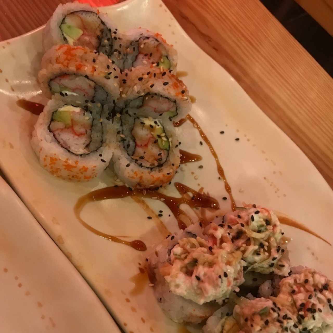 Roll sushi market