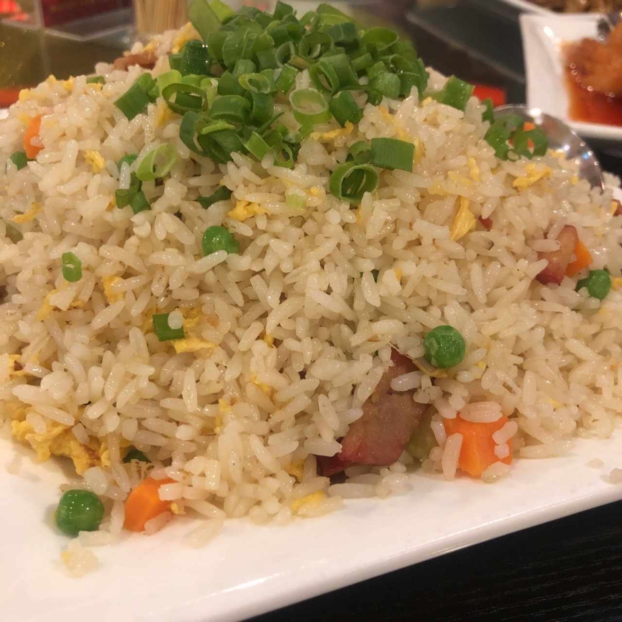 arroz frito con pollo y camarones 