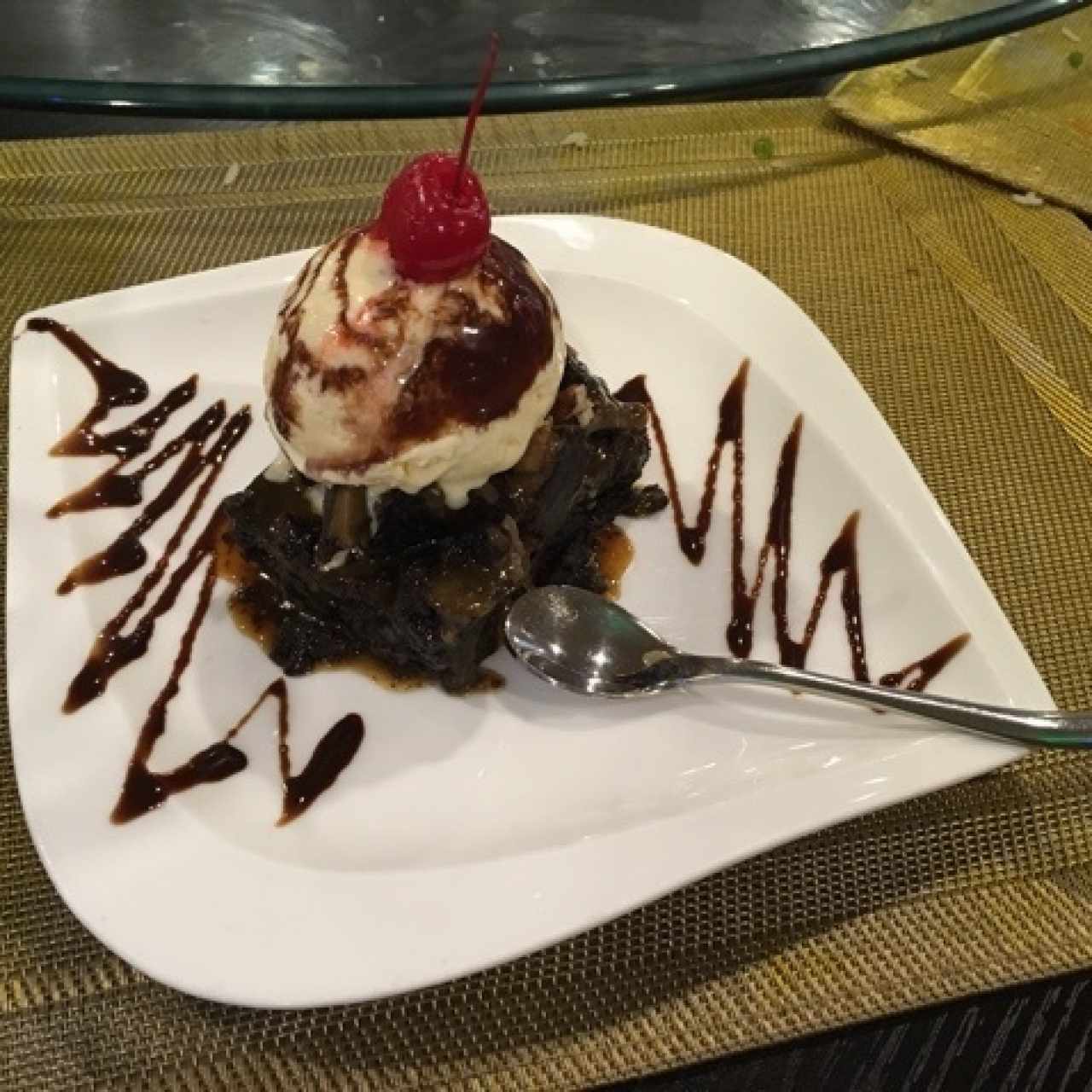 Brownie con Helado