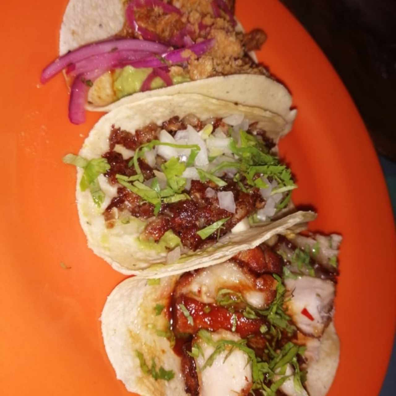 tacos carita, cochinita pibil y Chorrillo