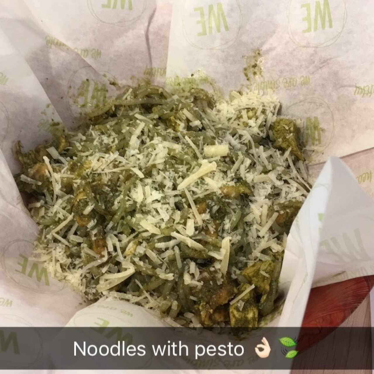 Noodles con pesto