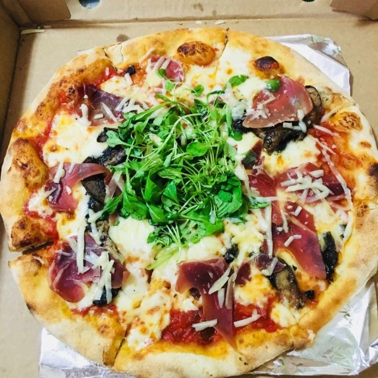 Pizza Portobelo y Serrano!