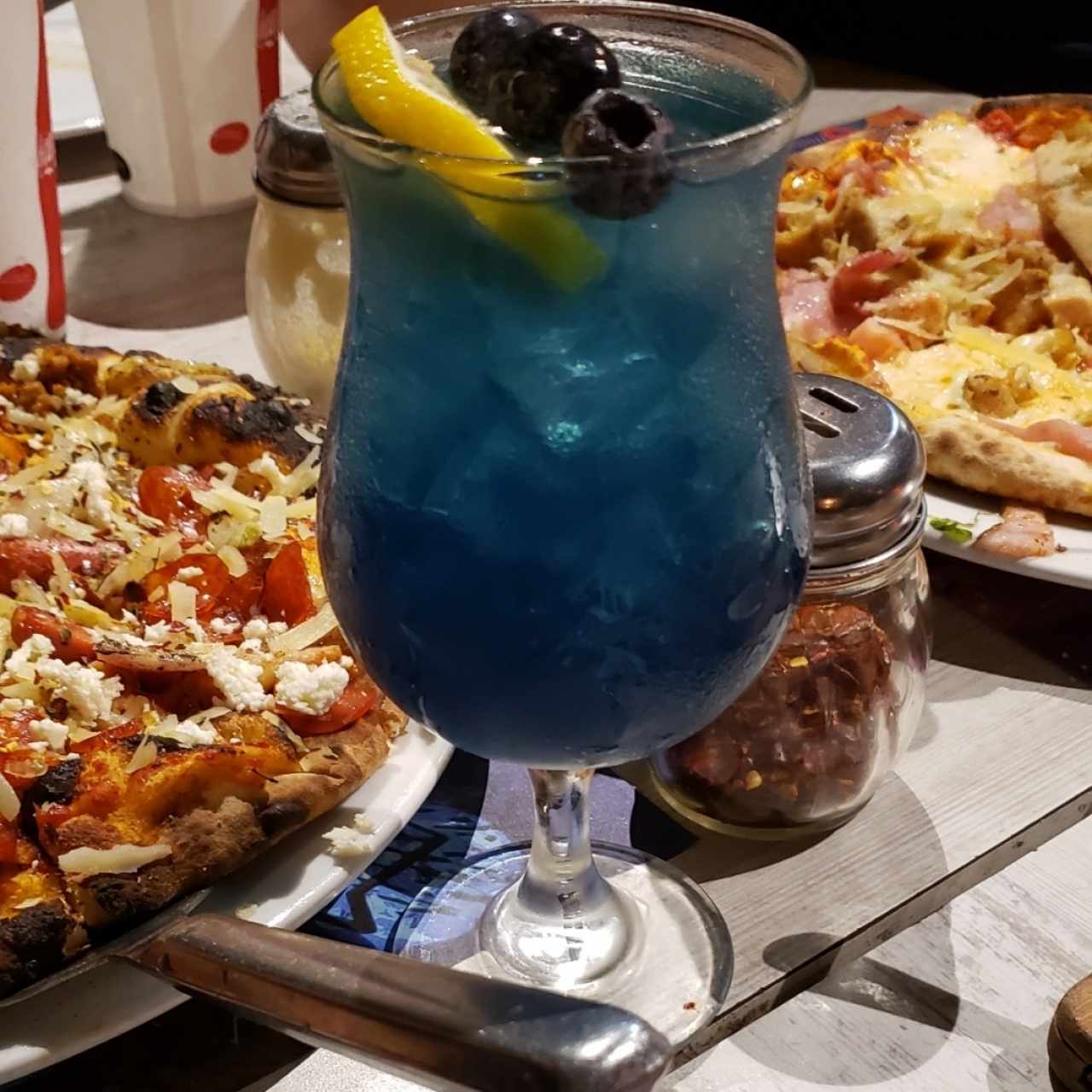 pizza y blue