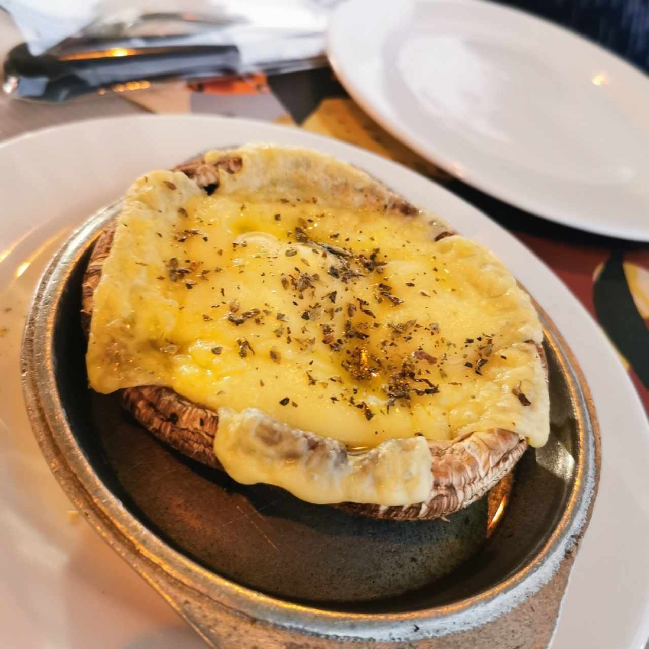 Hongo portobello con queso emmental al horno
