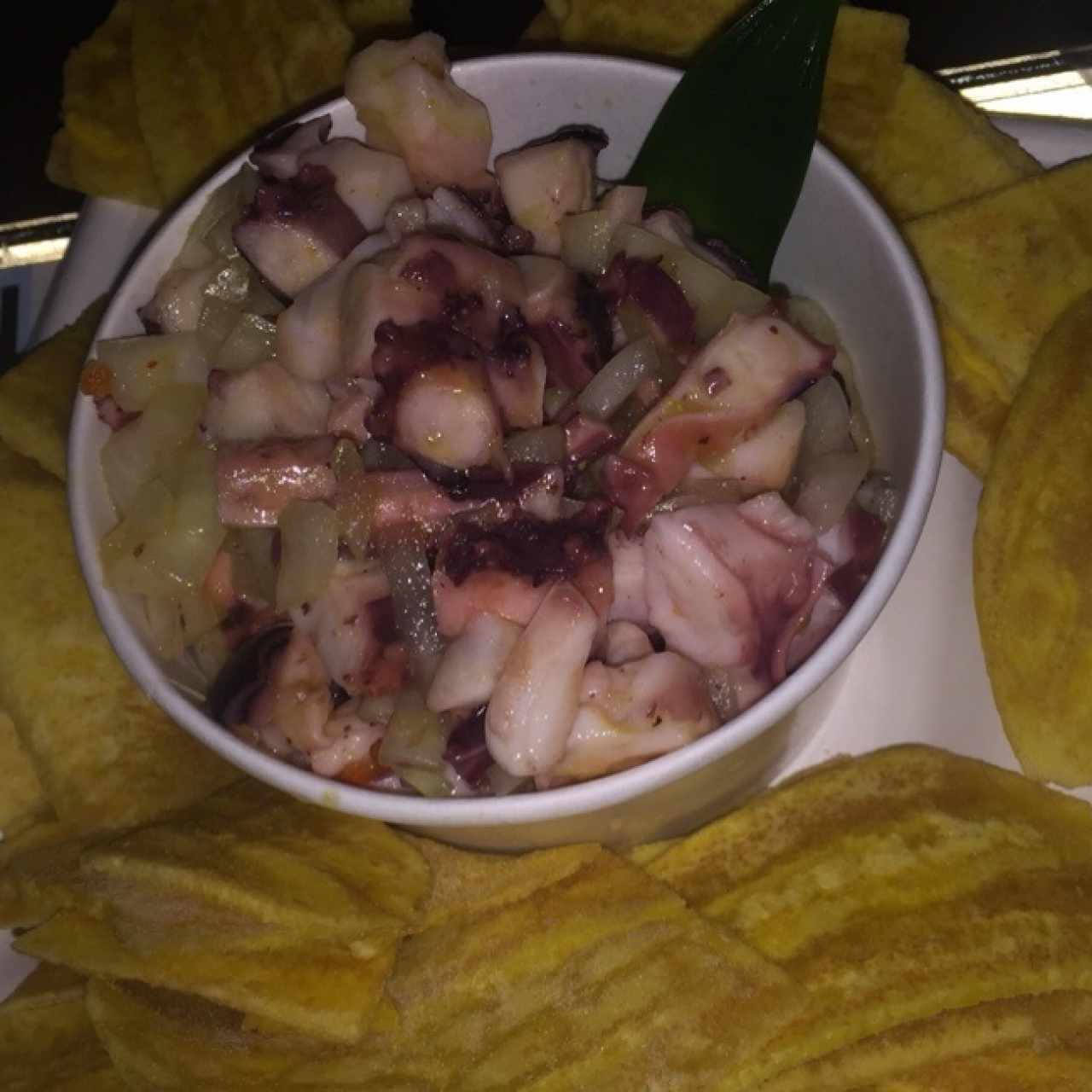 Ceviche de pulpo en salsa de maracuyá