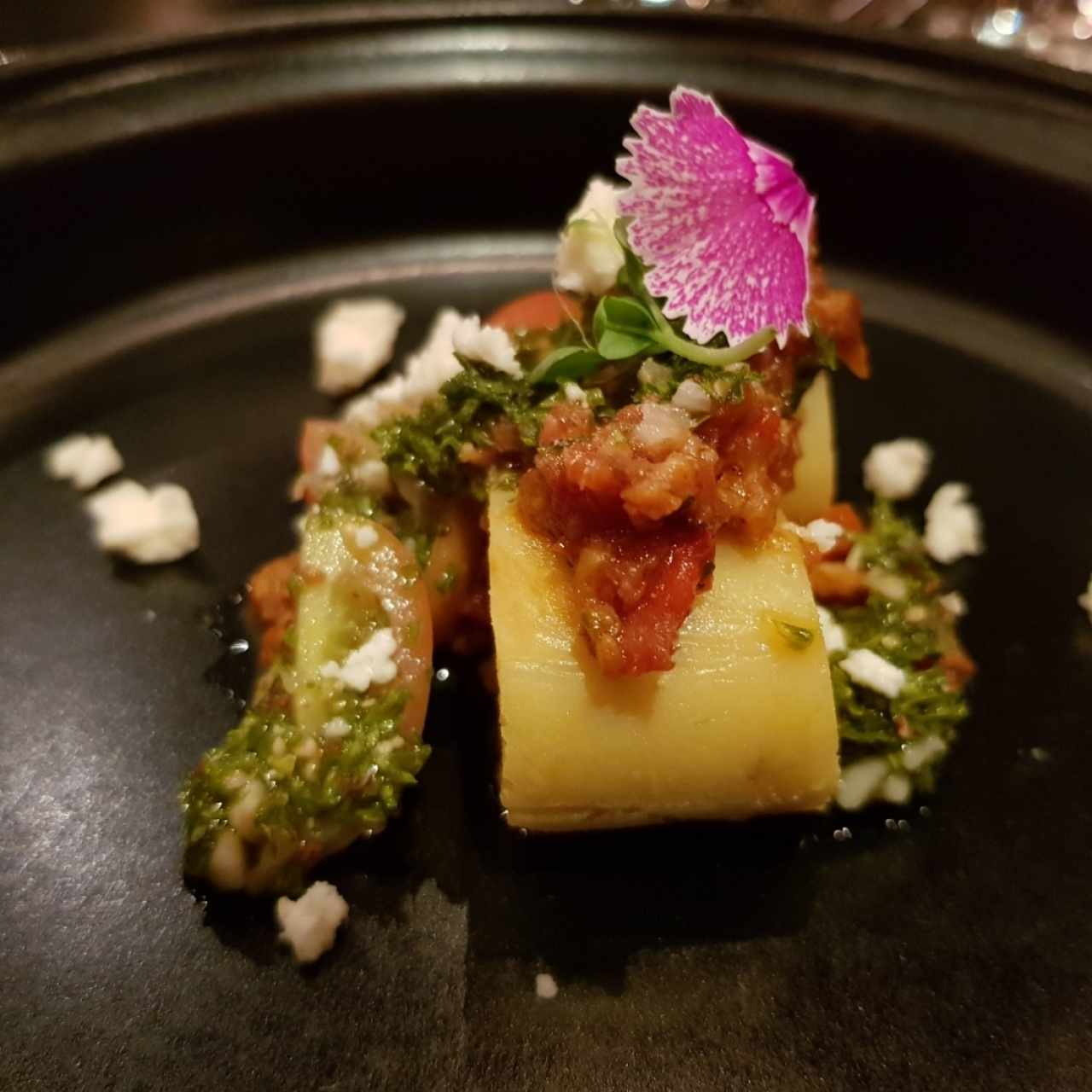 Causa de platano maduro con sofrito de chorizo tableño