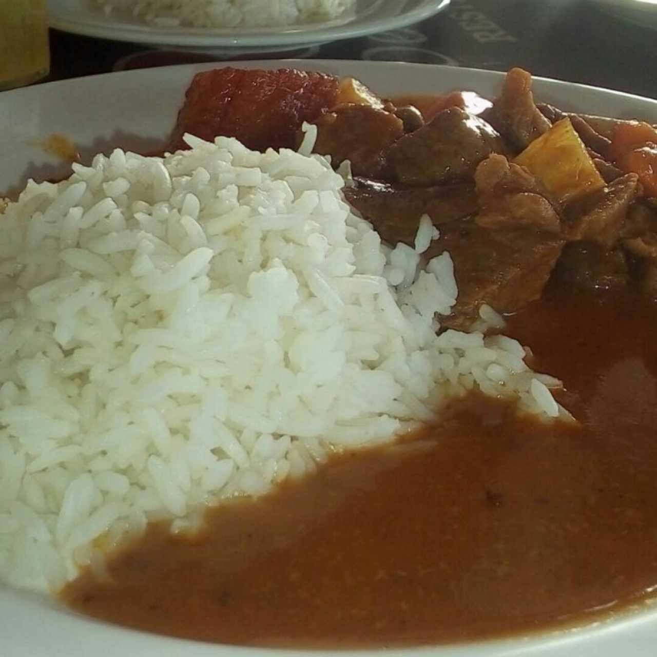 carne guisada con arroz 