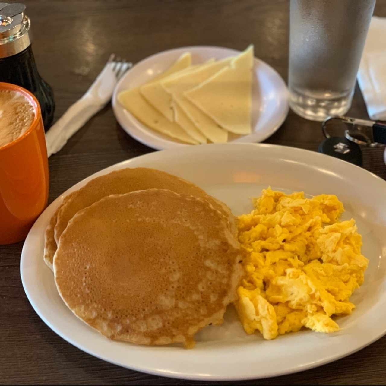 pancakes con huevos al gusto