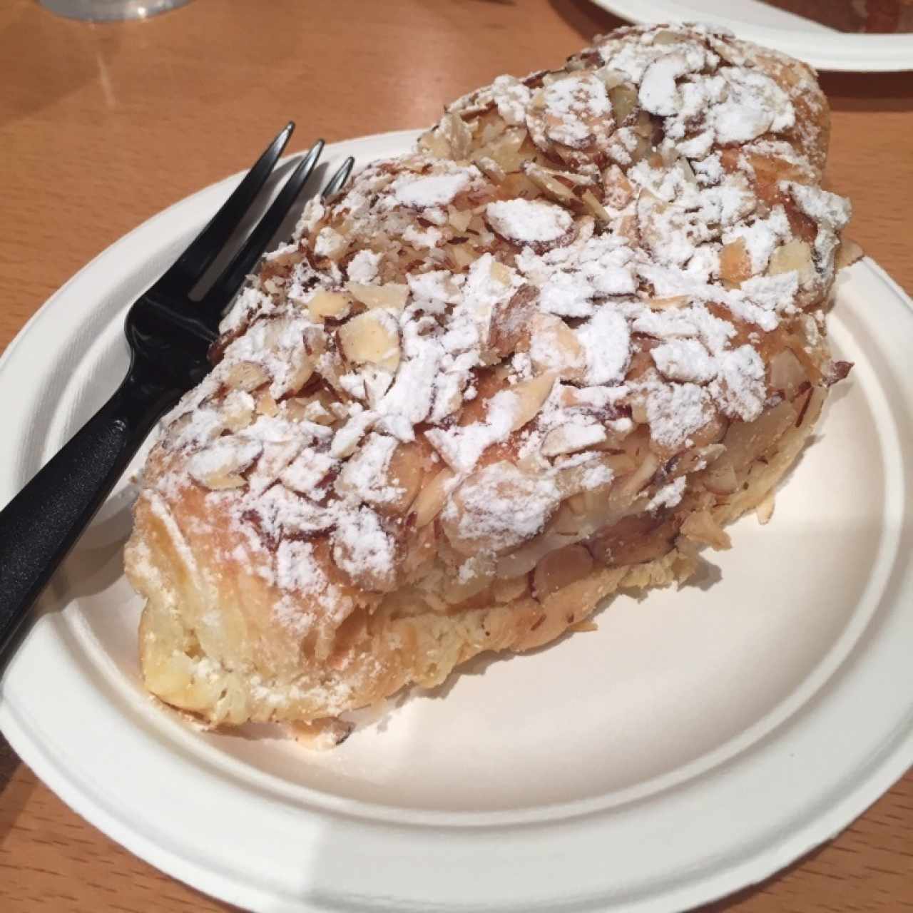 Croissant de crema pastelera