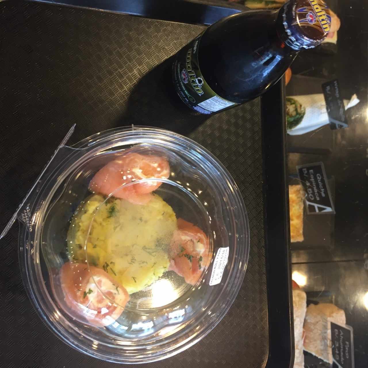 Ensalada de papa con salmon y queso crema