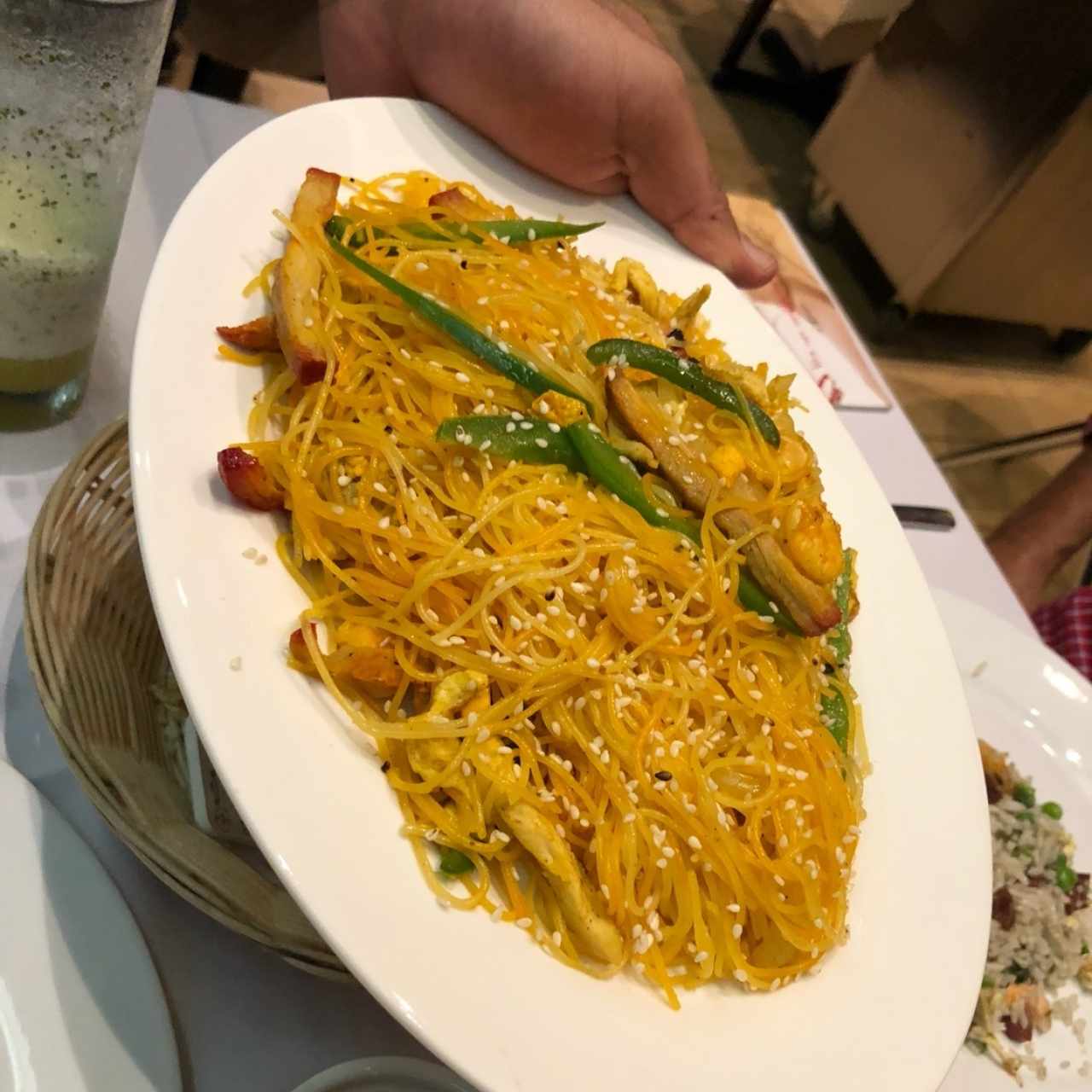 Fideos de arroz estilo singapur