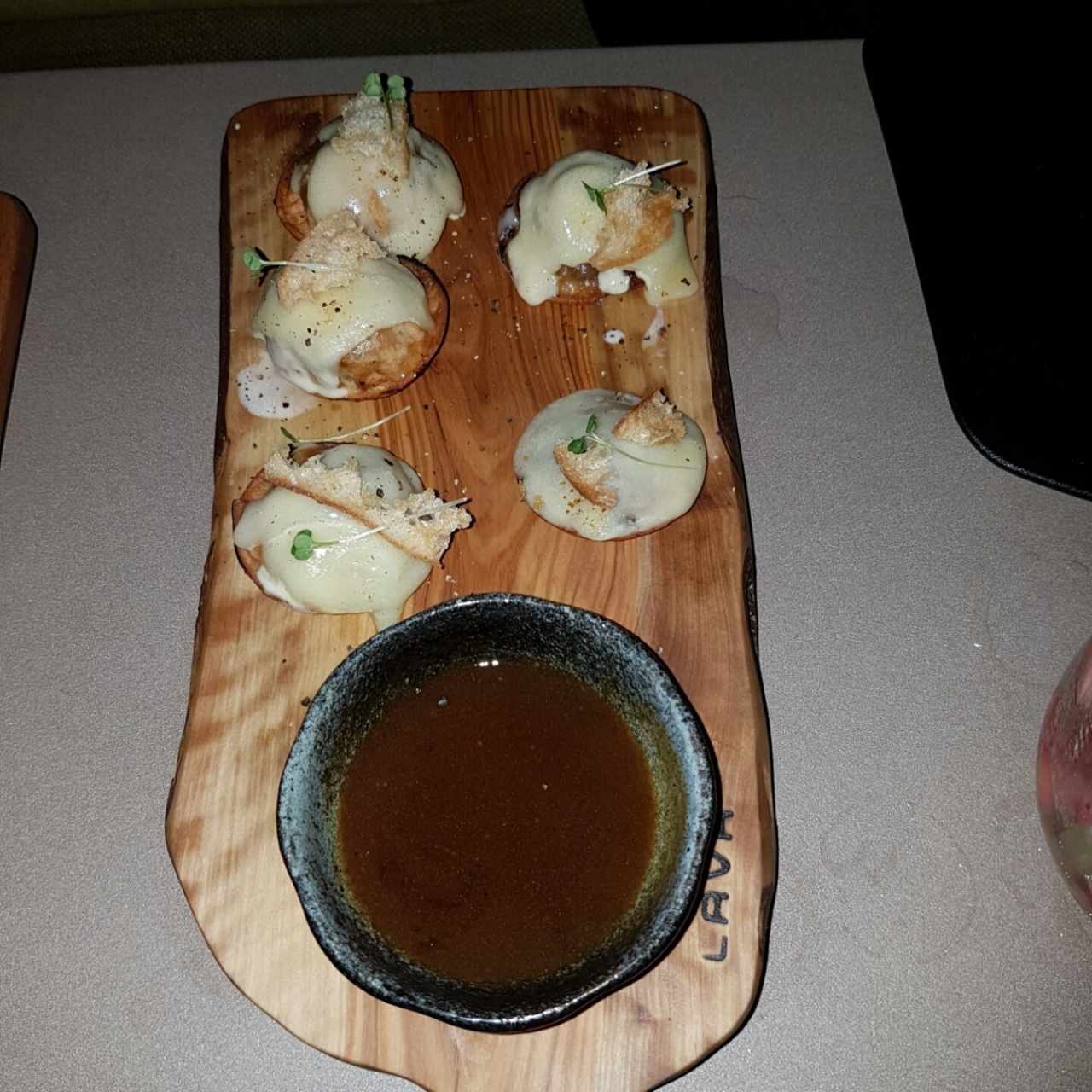 Dumplings de sopa de cebolla