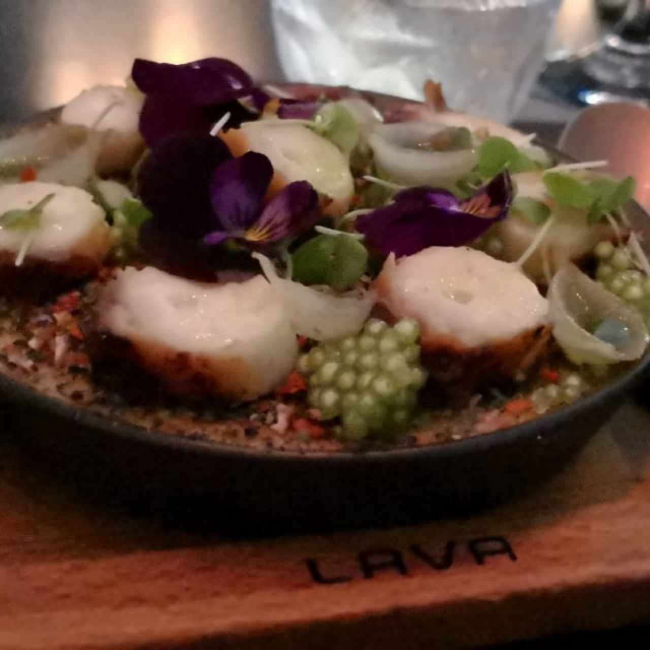 Pulpo & Tapioca