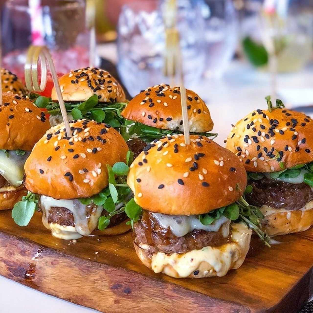 mini burgers