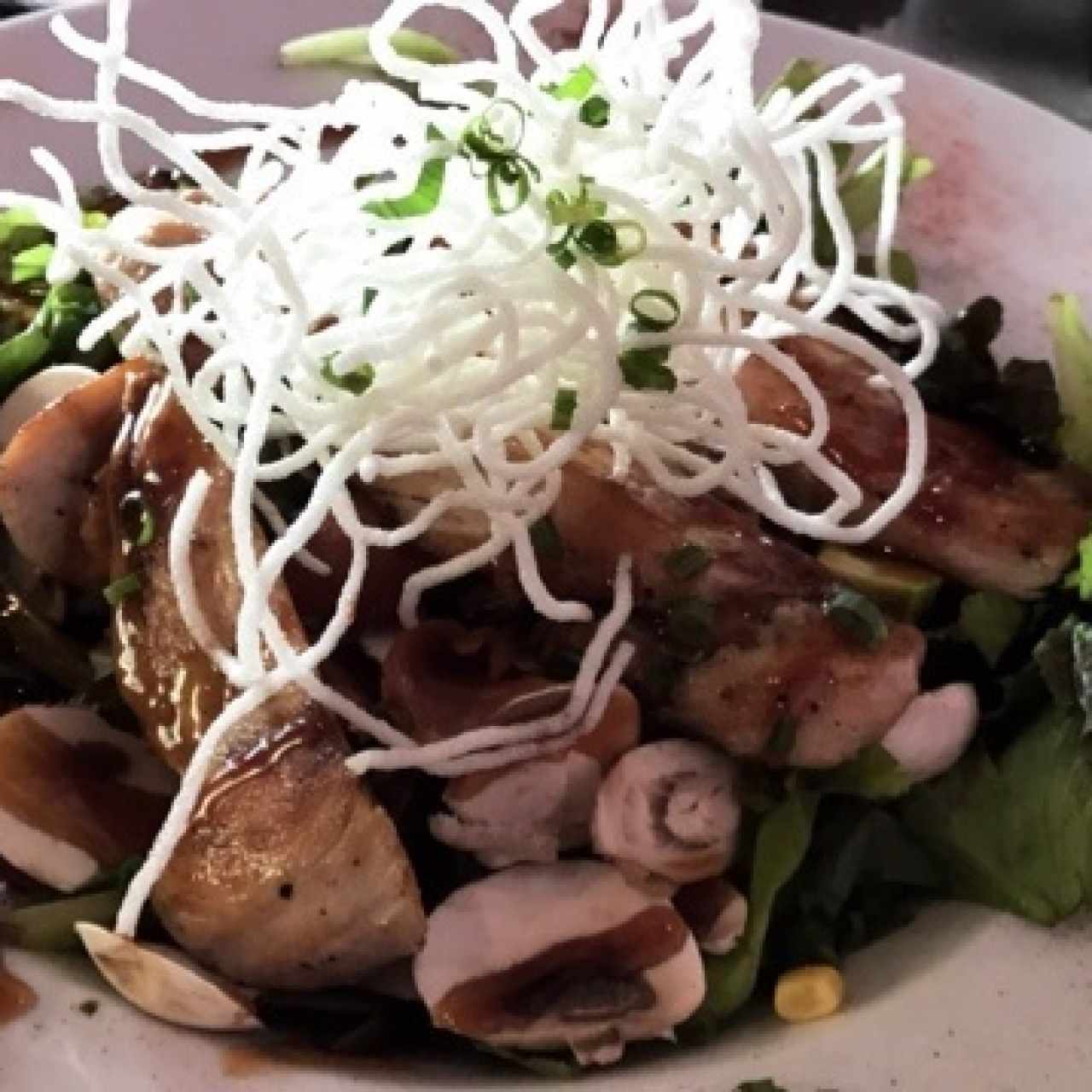 ensalada de pollo teriyaki