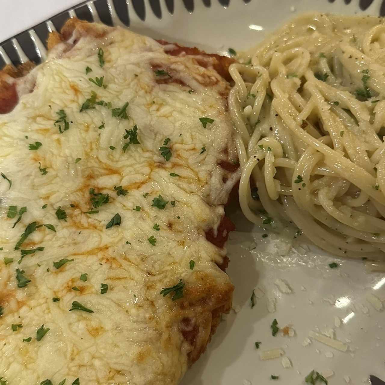 Milanesa de Pollo Alla Parmigiana