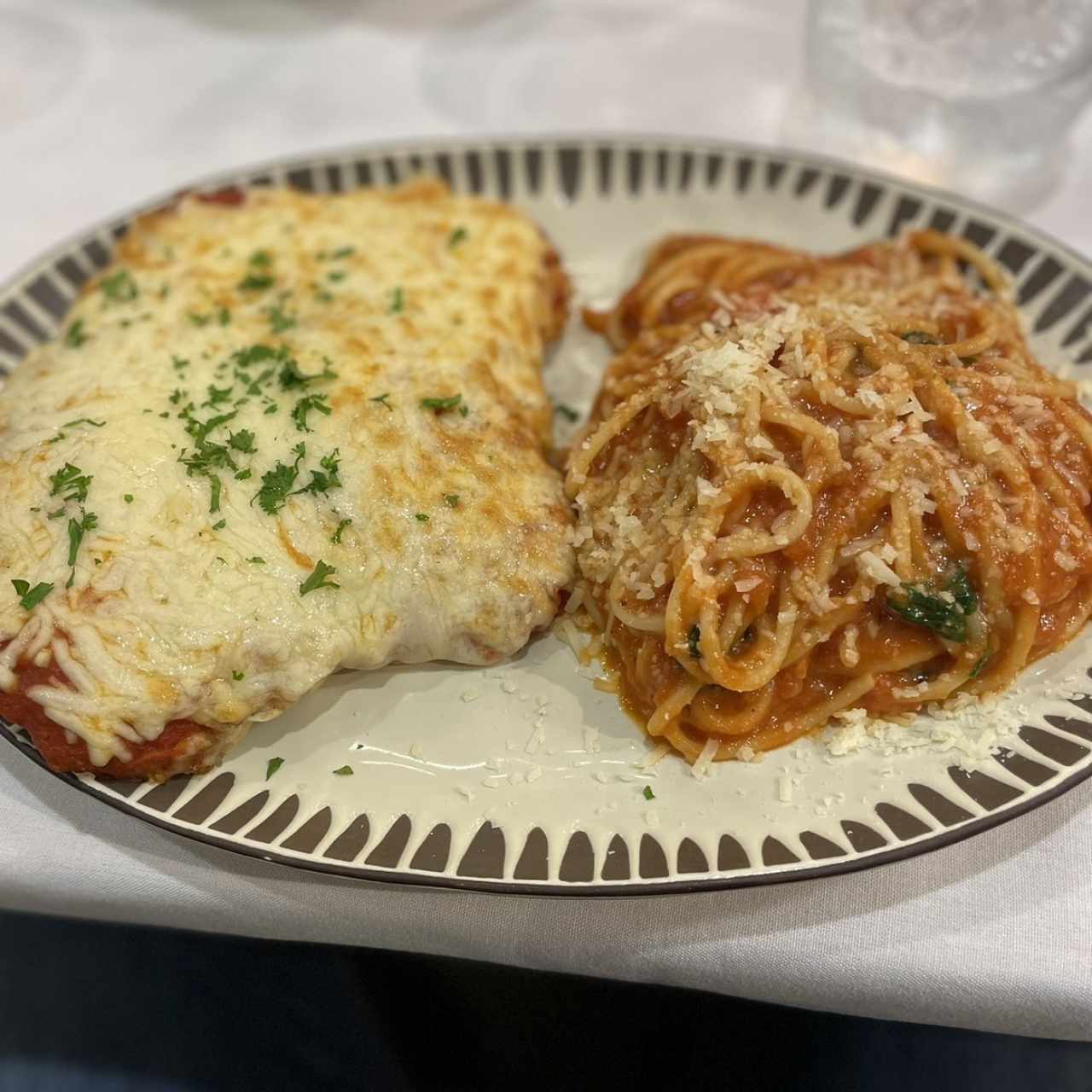 Milanesa de Pollo Alla Parmigiana