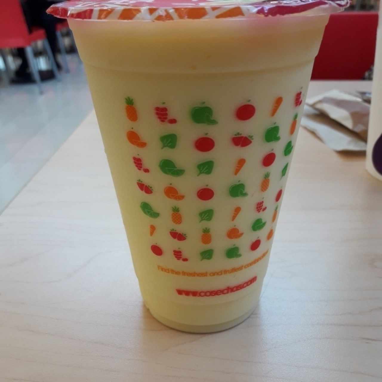 Mariposa naranja en Yogurt 