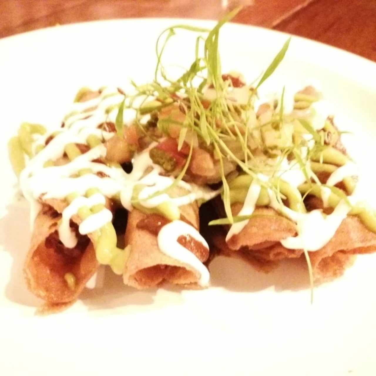 Flautas de pollo