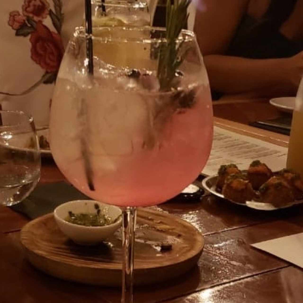 cinco coctel de ginebra