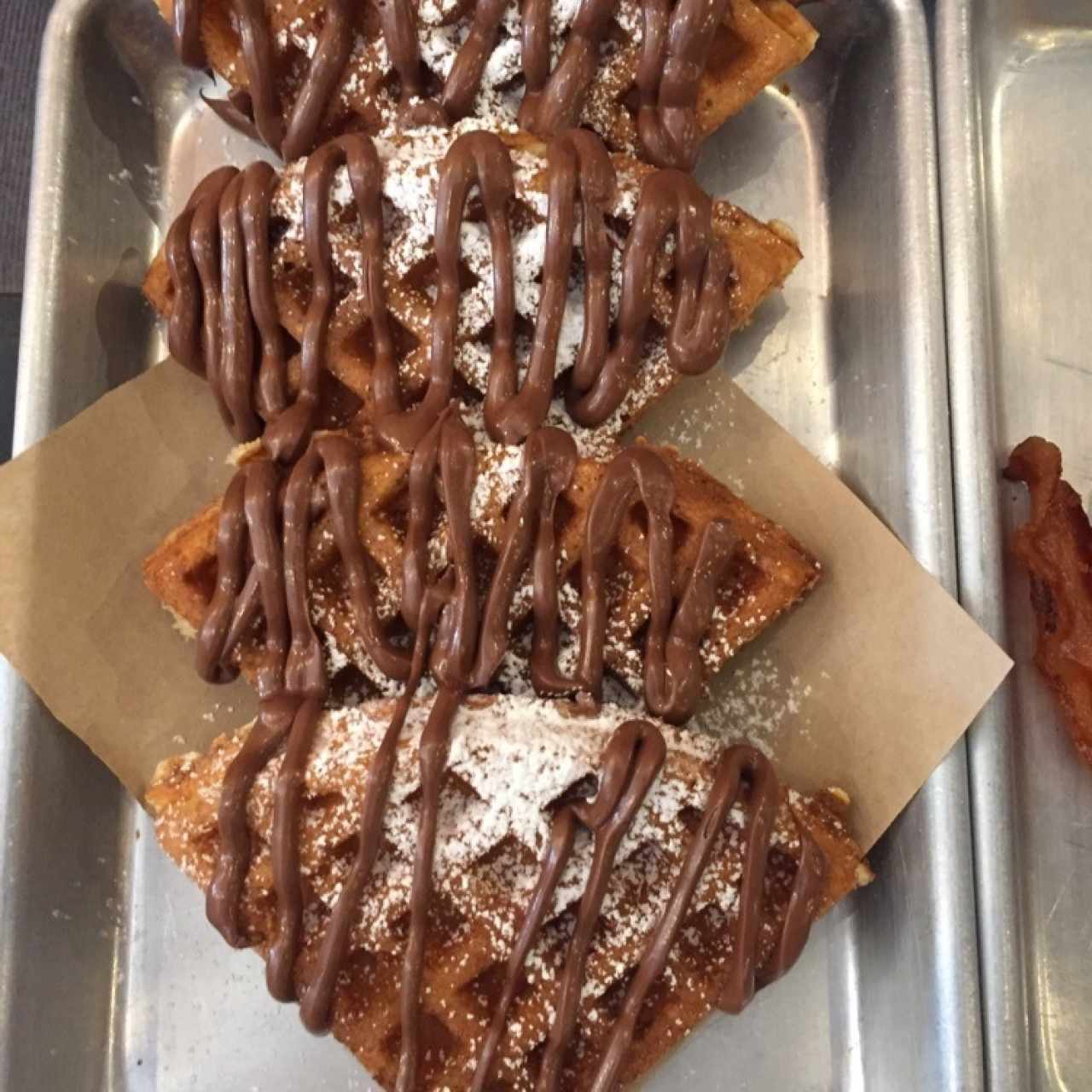 waffles con nutella