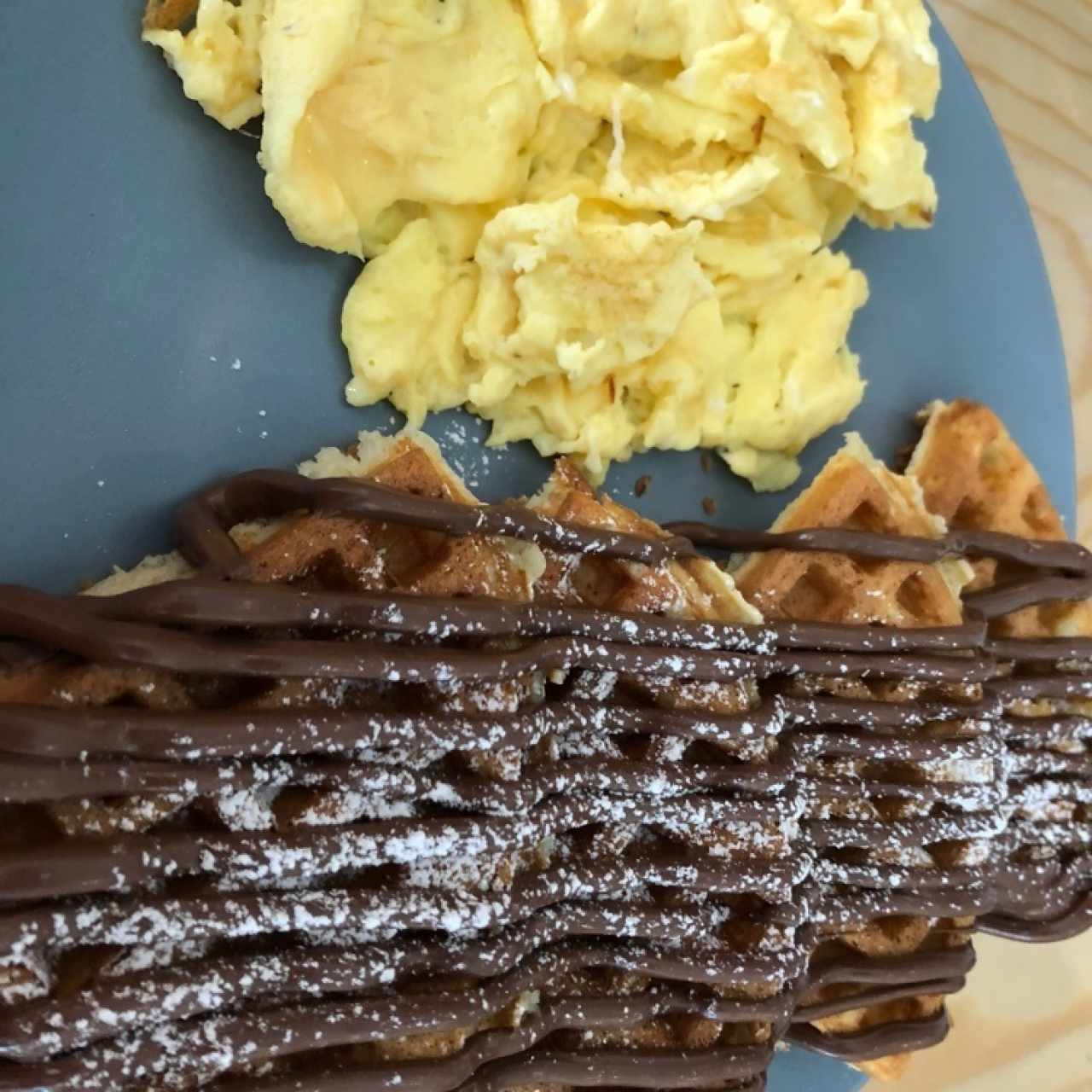 waffles con Nutella