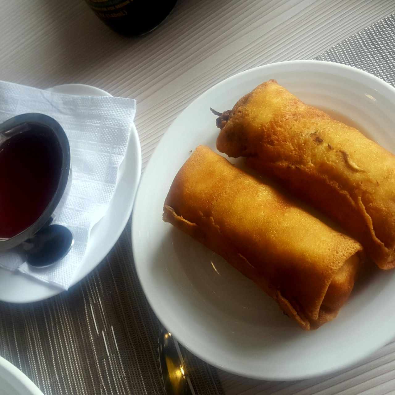 Lumpias con Salsa agridulce