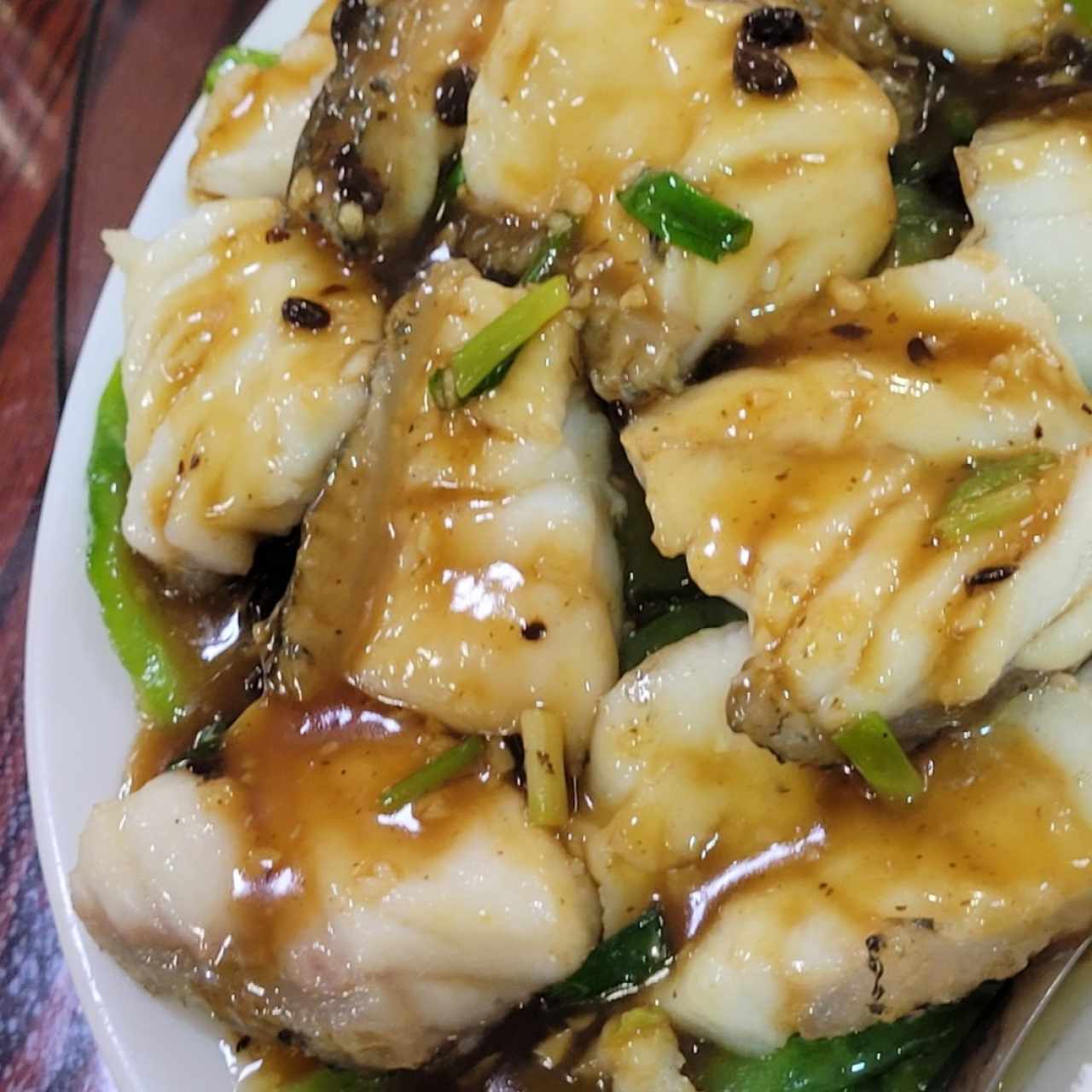 pepino amargo con pescado robalo