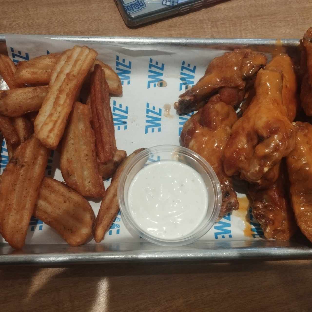 Canasta de 7 wings / Boneless, bañadas