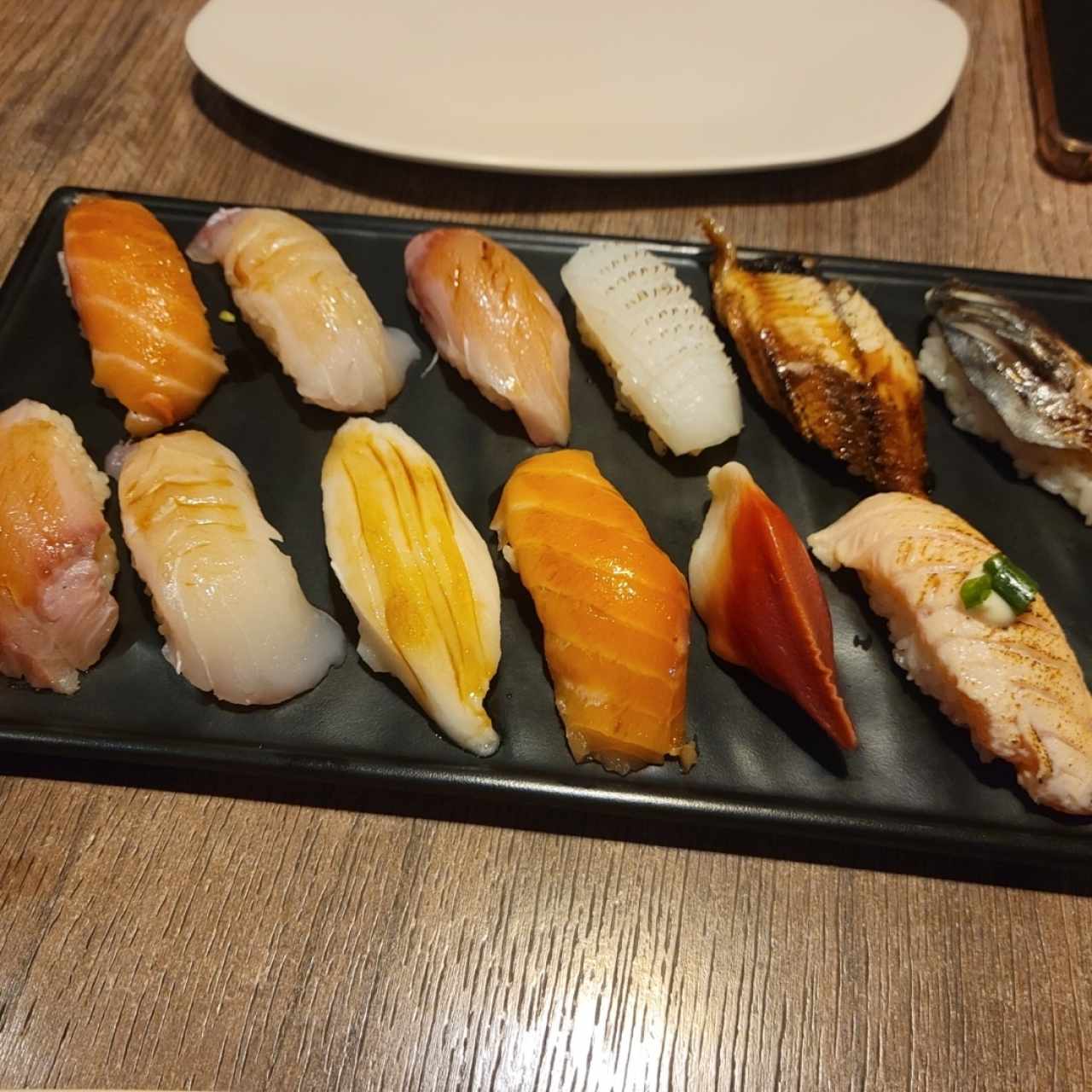 Nigiri sushi - Sushi combinación Take