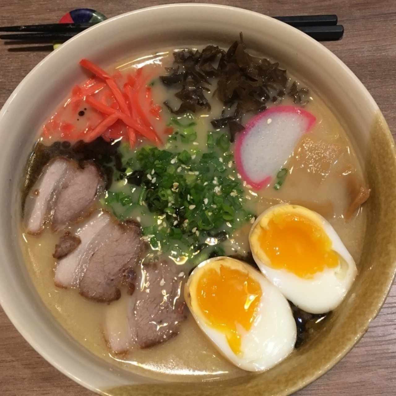 tonkatsu ramen - muy saldo y el puerco duro