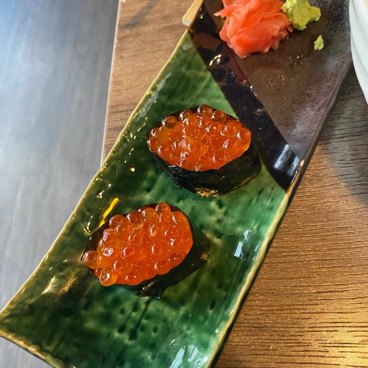 Nigiri sushi - Ikura