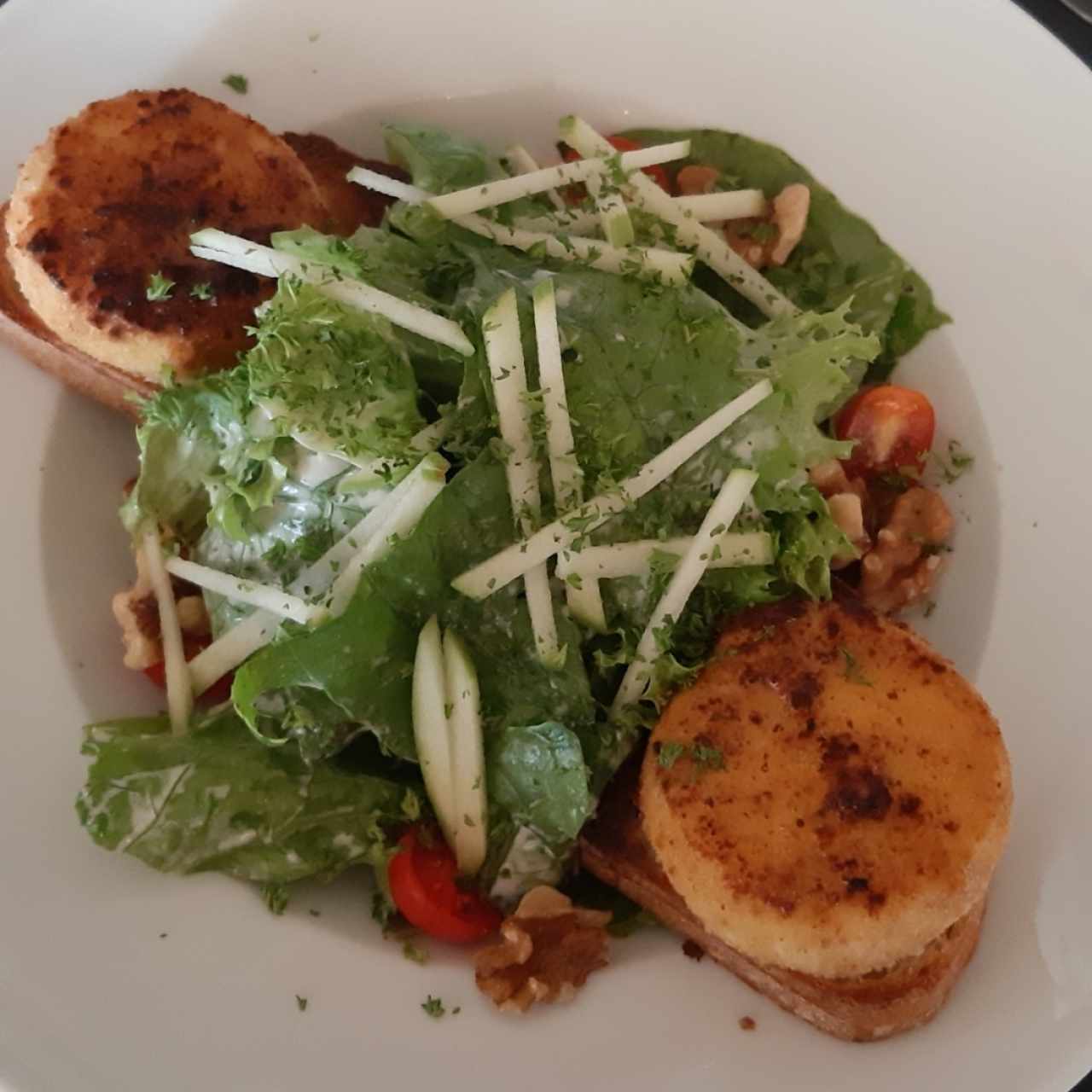 ensalada de queso de cabra y miel