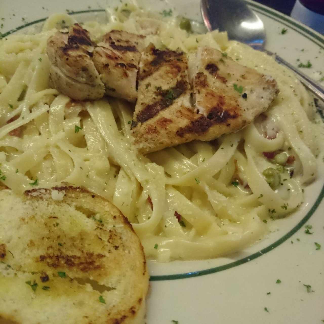 chicken carbonara pasta 