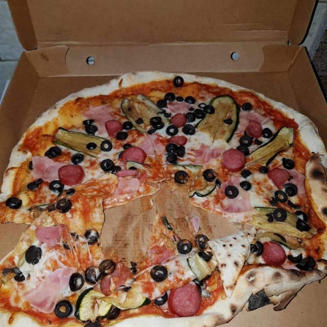 vomito de pizza