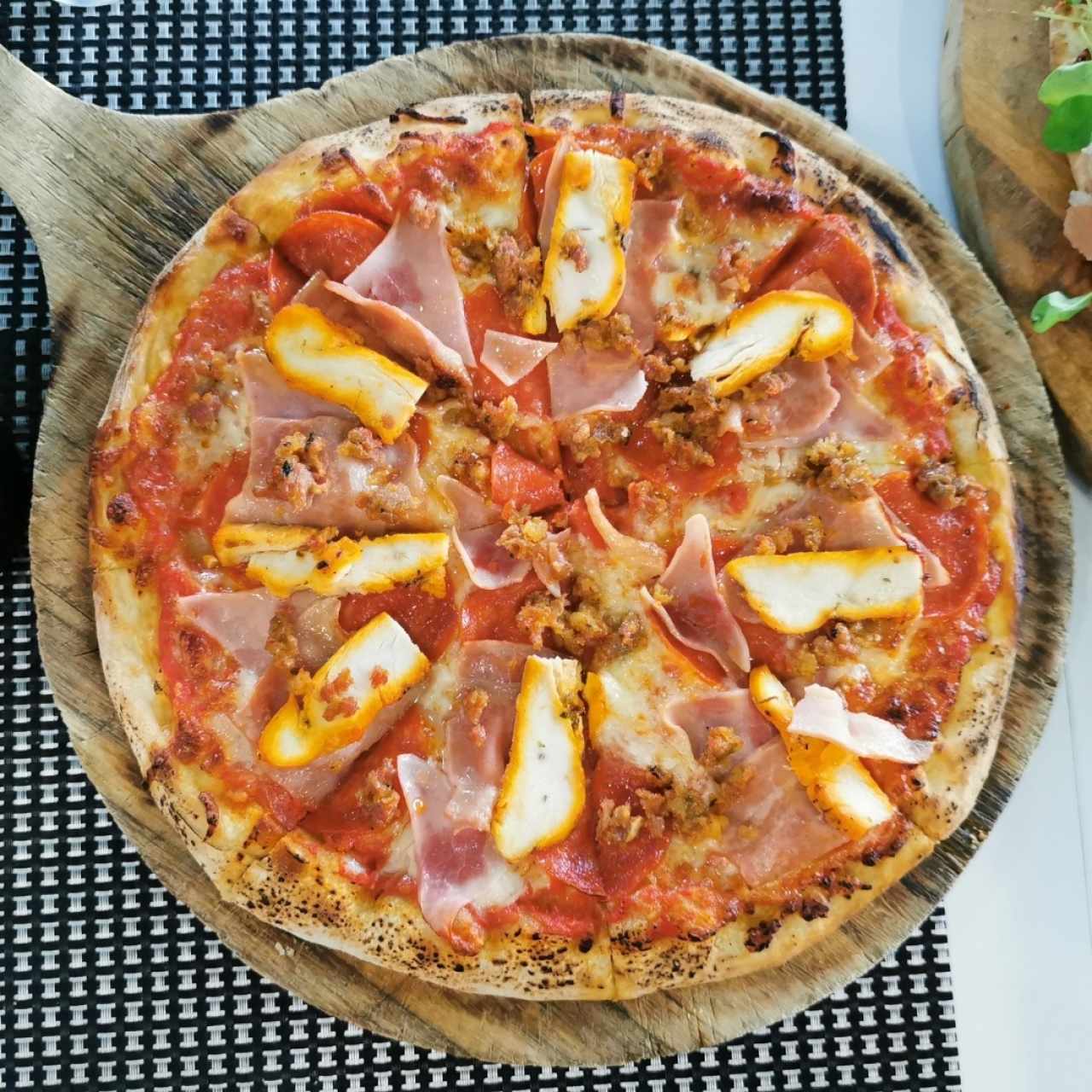Pizze Speciali - Pizza Carnívora