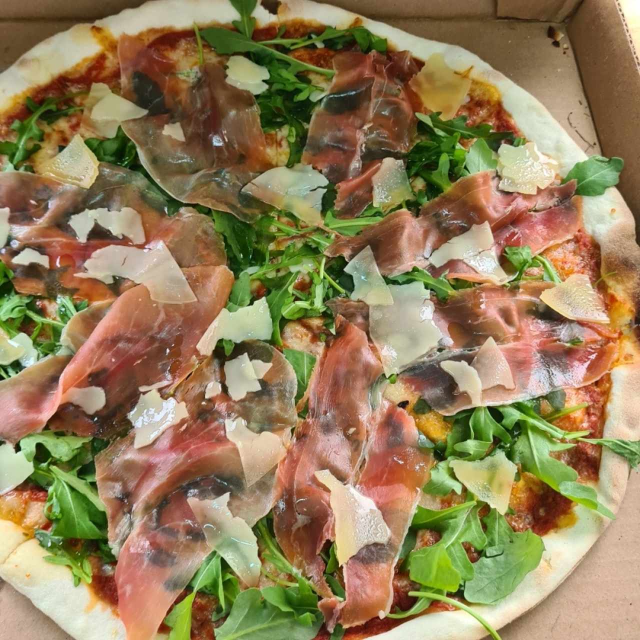 Pizza Prosciutto e Tartufo