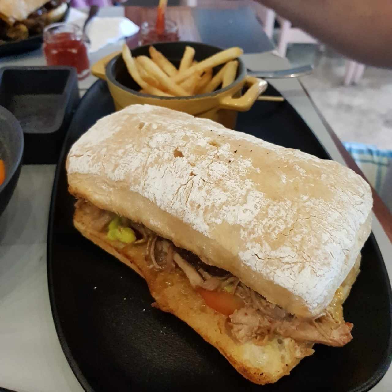 sandwich de pernil