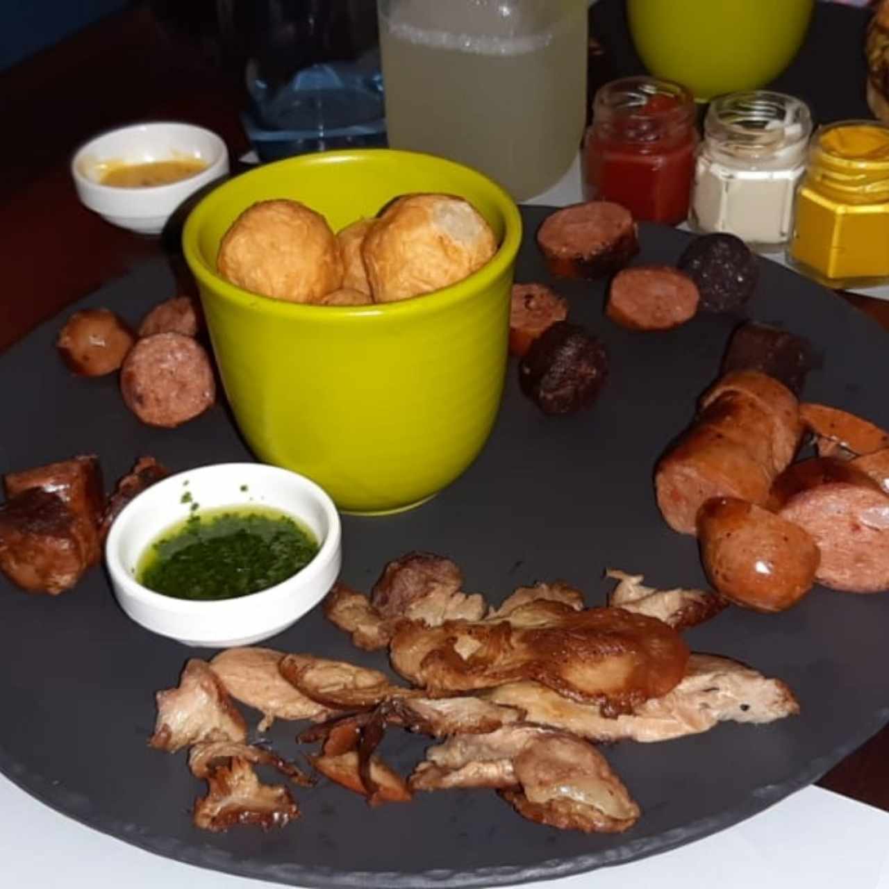 bandeja de chorizos