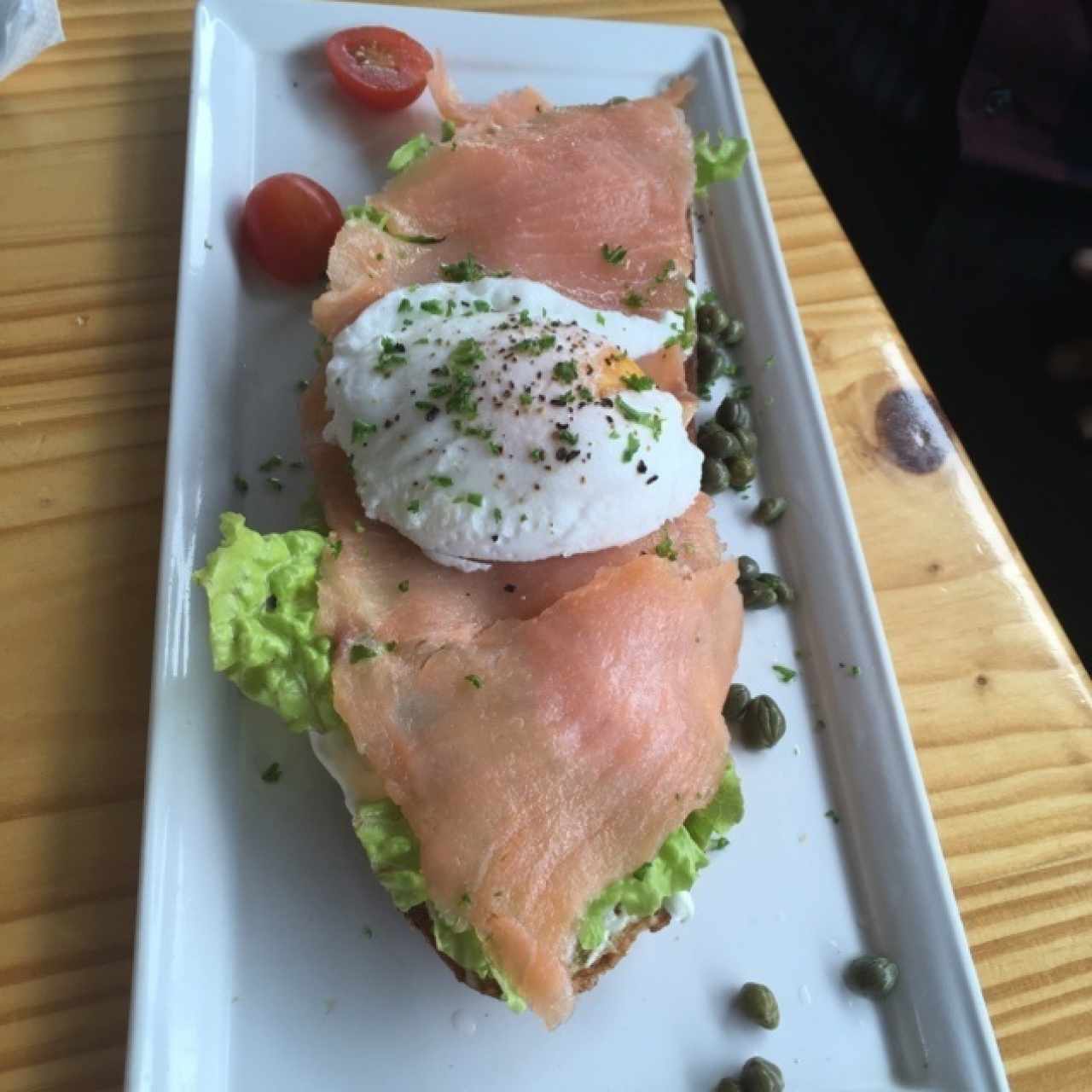 Huevo Poche con salmón - desayuno 