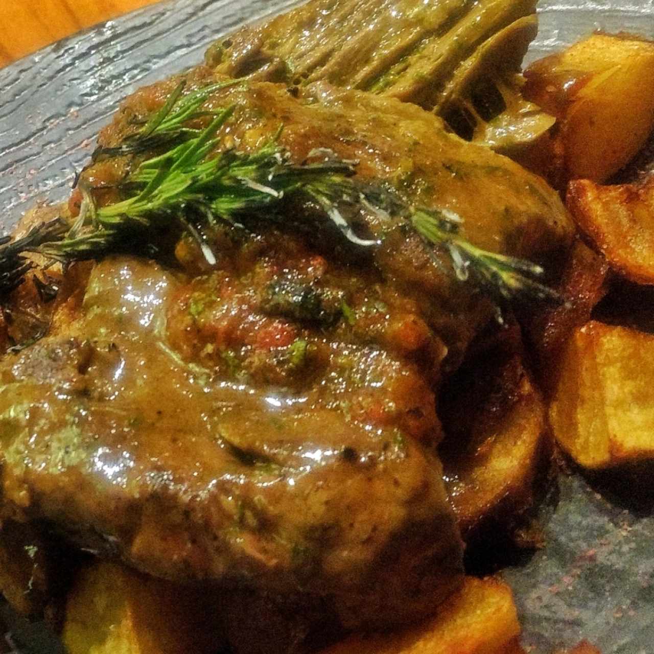 filete de res a salsa chiricana