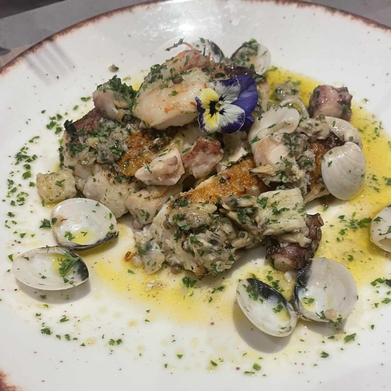 PESCADOS - Corvina Pescatore