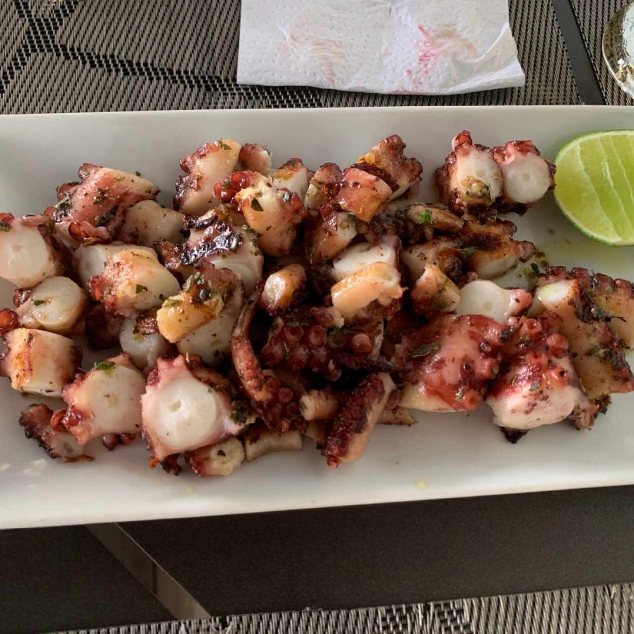 ENTRADAS CALIENTES - Pulpo al Carbón