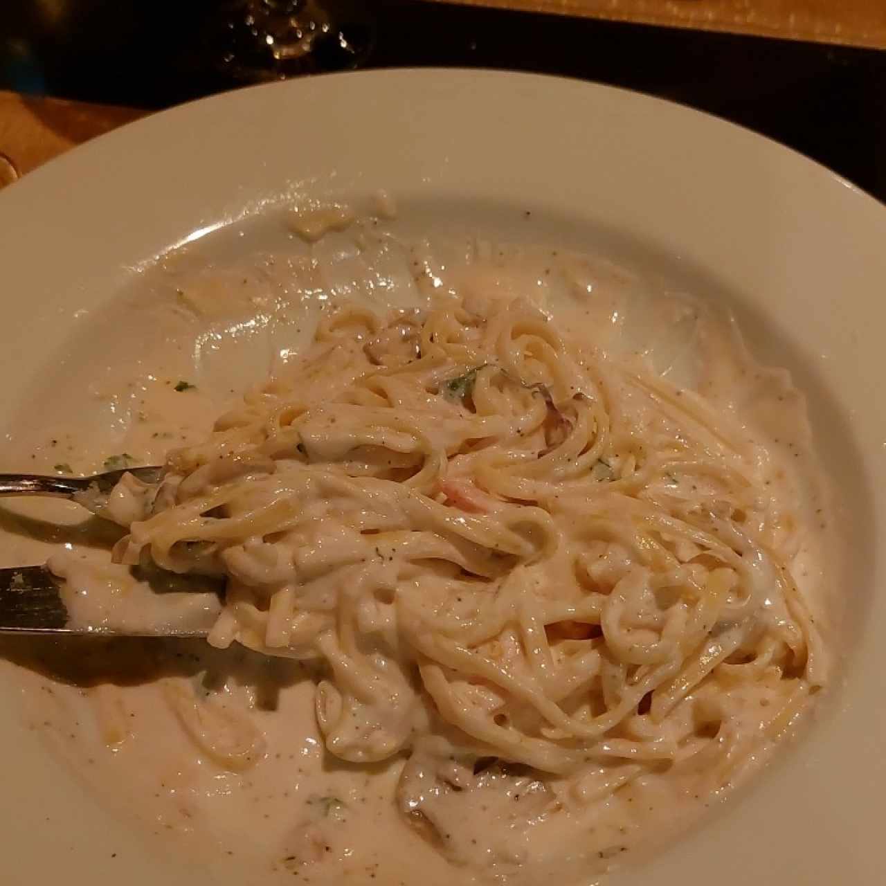 pasta con camarones e fungi 