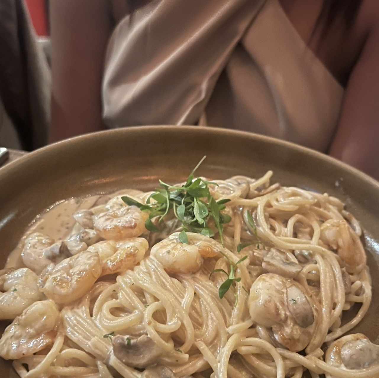 Pasta con Camarones e Funghi