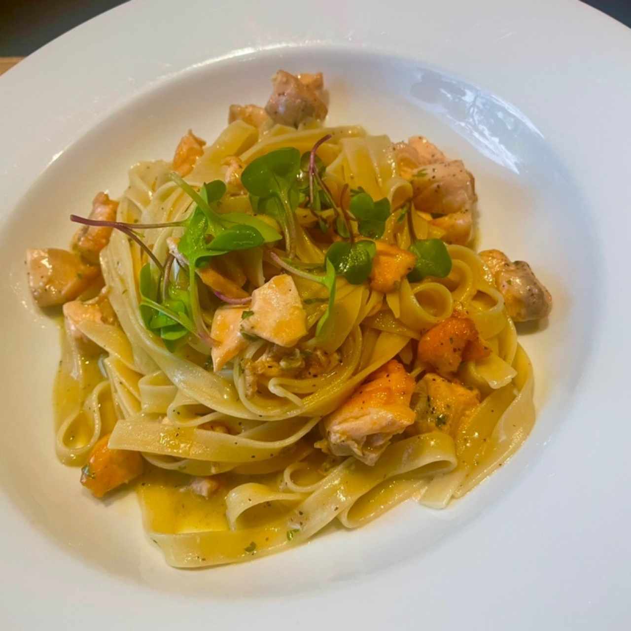 PASTA AL SALMÓN (al Aglio & Olio)