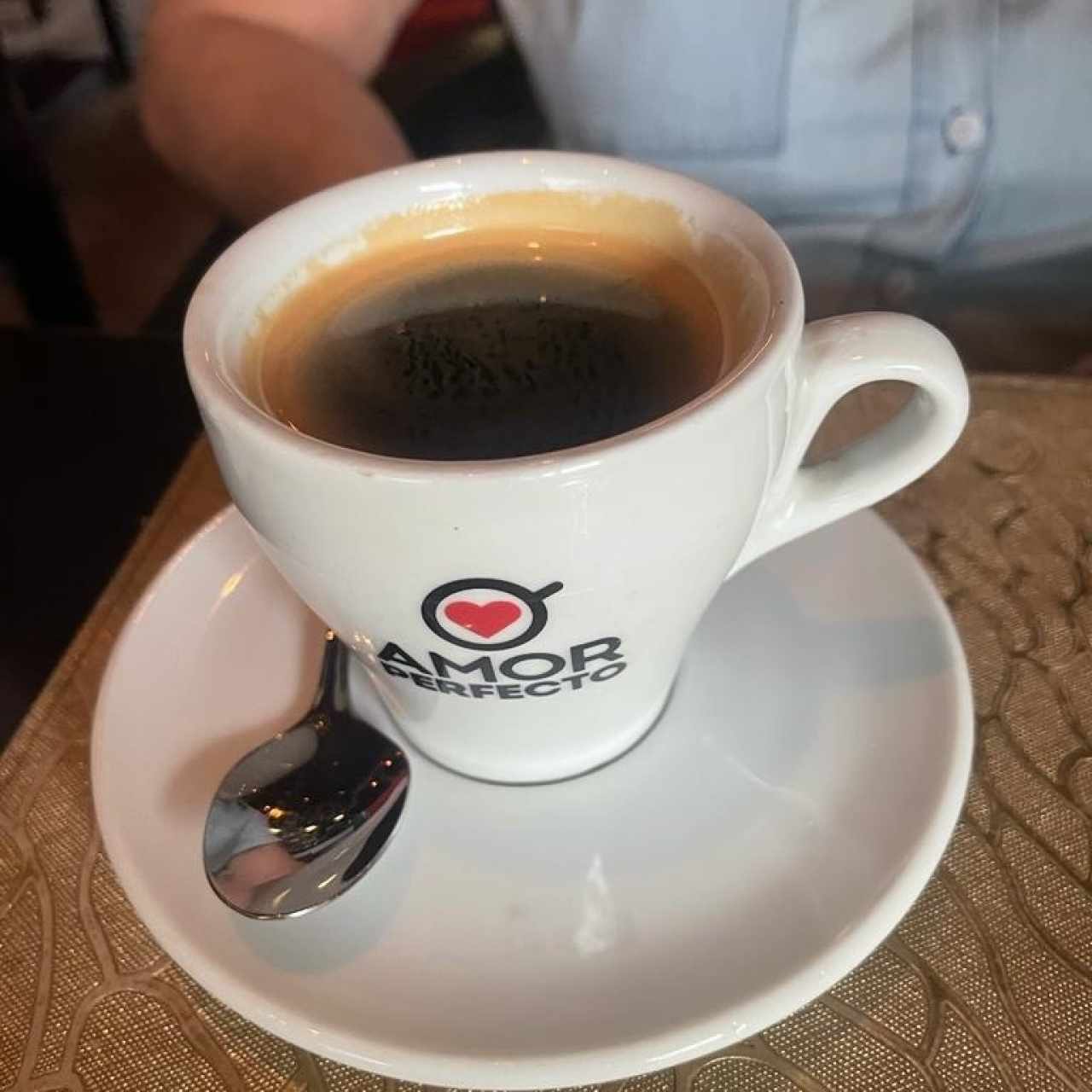CAFÉ AMERICANO  