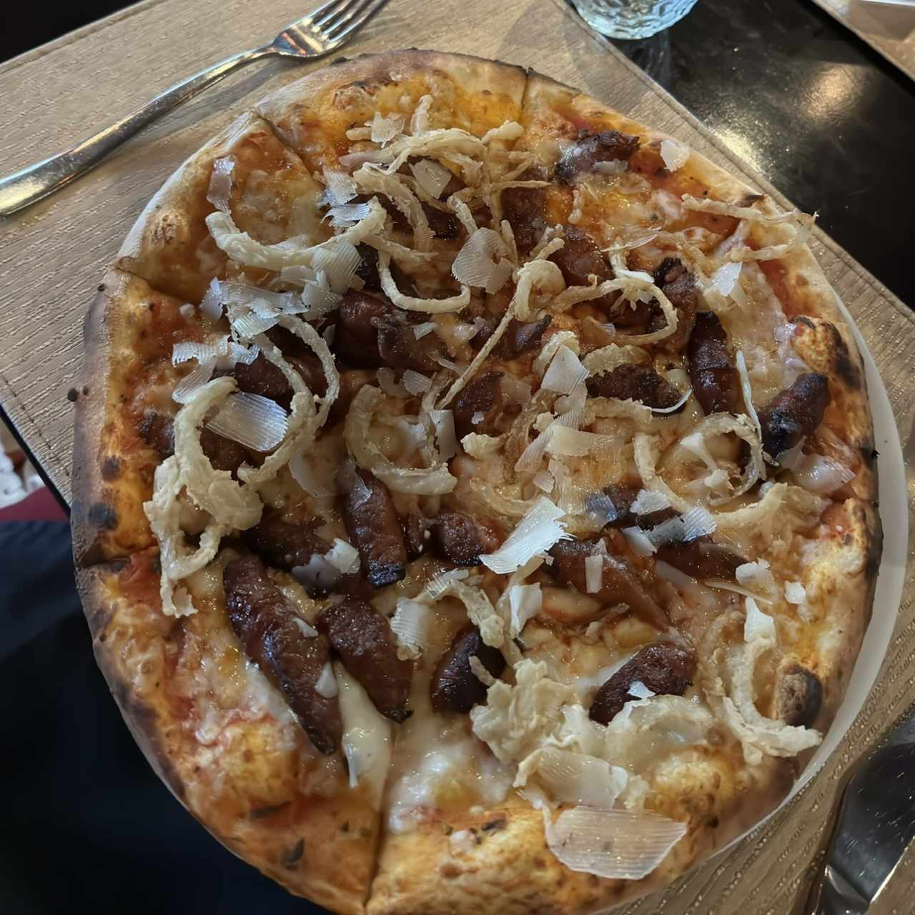 Pizza de Chistorra y Queso Manchego