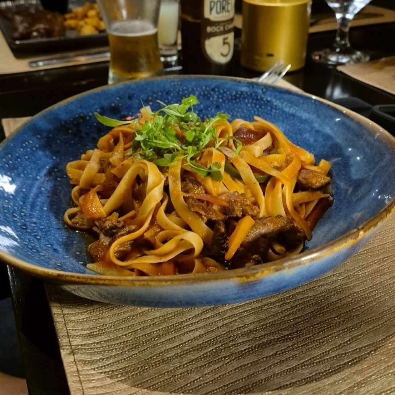 Pasta con Trozos de Filete