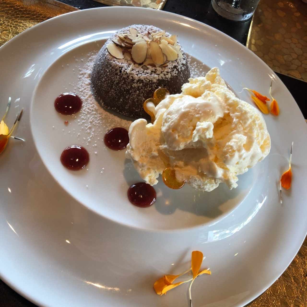 fondue de chocolate con helado